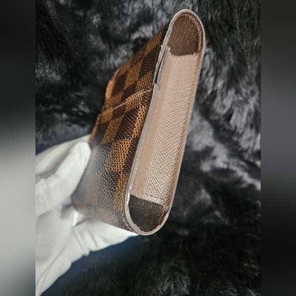 Louis Vuitton Damier case - Picture 5 of 9